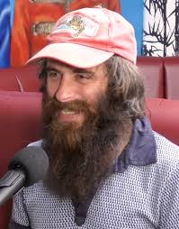 TIL that in April 2018, Robert Pope completed the Forrest Gump run, in  which he ran across America 5 times in 422 days of running. It is estimated  that he ran 15,607