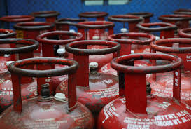 India's April LPG consumption falls 16.2% year-on-year | Reuters