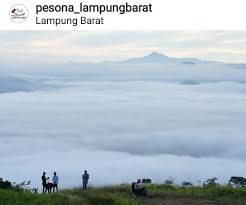 Gunung gede via putri gunung gede pangrango gunung gede berapa mdpl gunung gede via cibodas gunung. Ini Top 10 Negeri Di Atas Awan Dari Torut Sampai Lambar Buat Liburan Lebaran Tokohkita Co