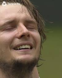 Casper Ruud Catches Tennis Ball In His Pocket!