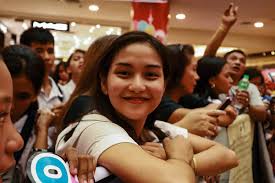 Her birthday, what she did before fame, her family life, fun trivia facts, popularity rankings, and more. Meet Charlie Dizon Paulo Avelino S Y N In Fan Girl Scout Magazine