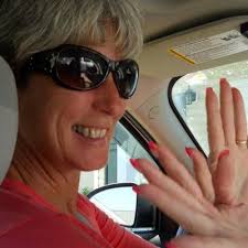 Kelly Kelch's Instagram, Twitter & Facebook