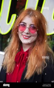 Singer songwriter hi-res stock photography and images