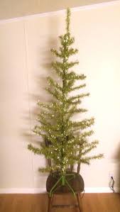 Mixed tinsel from the christmas warehouse. Vintage 6 Ft Lime Green Tinsel Christmas Tree With Stand In Excellent Condition Tinsel Christmas Tree Green Tinsel Christmas Tree