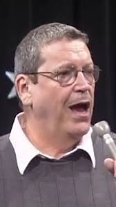 Tom Cameron's Instagram, Twitter & Facebook