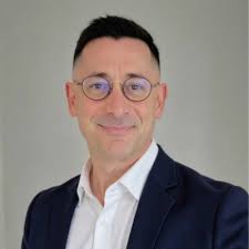 How Alan Mulally transformed Ford with radical transparency