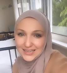 ANNAH HARIRI unsatisfied customers