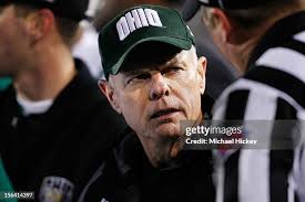 Jamill Smith of the Ball State Cardinals catches the ball as Nathan... News  Photo