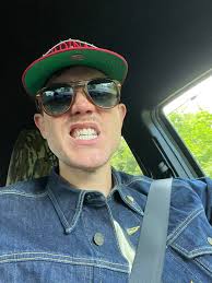 Good morning, yall! Just popping in to remind you about the Worship Round  Tomorrow Night— Have a Great Rest of your weekend! 🎶✨ Worship Writer's  Round