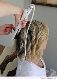 Run your fingers down to the end of your hair, then hold it straight out so there's tension along the whole length. Beach Waves For Short Hair Short Hair Waves Hair Waves Beach Waves For Short Hair