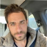 1000+ "Moman" profiles