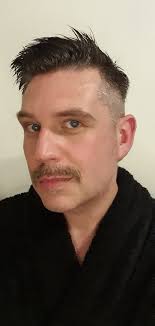 This one (on amazon) will work perfectly for the slicked back undercut. James Parsons Moore On Twitter Movember2020 Lockdown Diy Haircut Arthur Shelby By Order Of The Peakyblinders