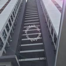 View contact details for glomac international trading company including address, map, contact person, telephone and fax number. Glomac Centro Apartments For Sale In Kayu Ara Selangor Mudah My