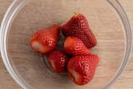 This holds true if you cut up when preparing fresh produce, such as cutting strawberries for fruit trays, make sure to. How Long Do Strawberries Last And How To Keep Them Fresh Can It Go Bad