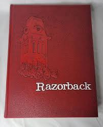1969 University Of Arkansas Fayetteville Razorback Yearbook Volume 72