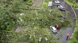 Das unwetter zieht derzeit über das wie christophe voisard von meteo schweiz erklärt, rechne man heute mit drei unterschiedlichen. Unwetternacht In Zurich So Viel Regen Gab Es Wirklich Watson