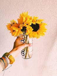 Pin De Muityn En White Girl Shii Cosas Amarillas Estetica Amarilla Fotos Con Flores