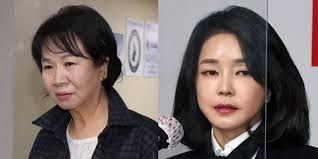 손혜원, 다시 시작된 김건희 '얼평' “한껏 홍조 올린 화장에 배시시 미소를...”