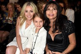 Jun 30, 2021 · jamie lynn spears' music career jamie lynn somewhat followed in britney's footsteps as a singer, but became a country crooner rather than a pop princess. Jamie Lynn Spears Neue Details Zum Unfall Ihrer Tochter Maddie Briann Aldridge Gala De