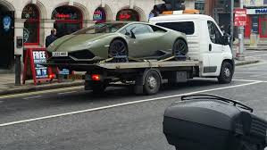 77% 367 голова 18% 85 корпус 5% 25 ноги. Conor Mcgregor S Lamborghini Towed Away In Ireland