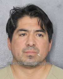 Perez, Jason Steven DUI ALCOHOL OR DR*GS 1ST OFFENSE Bail: $500.00 REFUSAL  SUBMIT DUI TESTING Bail: $150.00 OPN CONTNR ON IN/STOP/PRK VEH Bail: $0.00  Age: 42 Height: 5'07" Weight: 250 lbs Gender: