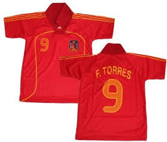 Als jij la roja wilt steunen kan je jouw eigen spaanse voetbalshirt bij unisport bestellen, inclusief het spanje wk shirt! Bol Com Spanje Voetbalshirt Torres Senior Rood Maat Xxl