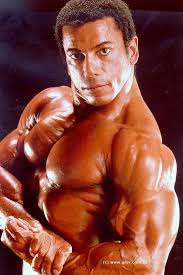 Chris dickerson just passed away a few hours ago..i was very fortunate to  have met the former mr.olympia champion. i was morning manager at world gym  ft Lauderdale and Chris would come