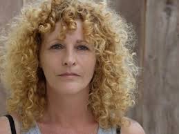 Caroline Langford's Instagram, Twitter & Facebook