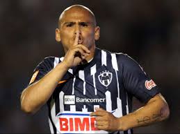 El delantero nacional de 40 años anunció ayer. Humberto Suazo Christian Benitez Among Best Paid In Liga Mx Goal Com