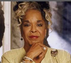 Legendary Actress and singer Della Reese has passed away- she was 86. I  know she did so much in her career but she'll always be “Touched by an  Angel” to me. #RIPDellaReese