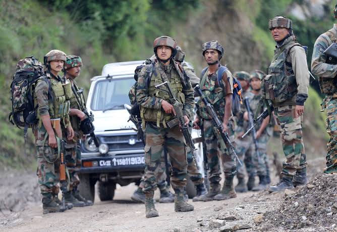 Pakistan Responds Massively After Indian Ceasefire Violation Along LoC