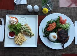 Check spelling or type a new query. Hidangan Indonesia Vs Western Di Cafe Sirih Jakarta Kumparan Com