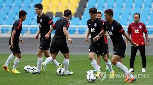 손흥민 선수가 금일 기준으로 프리미어리그 득점 단독 1위로 올랐습니다. ëŒ€í•œë¯¼êµ­ ì¶•êµ¬êµ­ê°€ëŒ€í'œíŒ€ ì•„ì´í‹°ì™€ ì¹œì„ ê²½ê¸° ì•žë'¬ í™ëª…ë³´í˜¸ ì²« ìŠ¹ë¦¬ ì´ë£°ê¹Œ