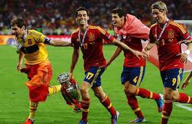 Kiev Ukraine July 01 Iker Casillas Alvaro Arbeloa Javi Martinez And Fernando Torres Of Spain Celebrate Victory Duri Iker Casillas Spain Euro Championship