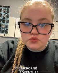 Sydney Dixon (@sydney.nicole16) • Instagram photos and videos