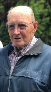 Daniel Loewen's Instagram, Twitter & Facebook