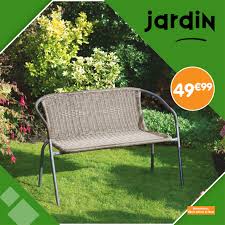 It goes without saying that you'll want somewhere to sit and appreciate your garden, so take a look at our fantastic range of garden benches and arbours. B M France Babou Pause Lecture Https Www Bmstores Fr Transats Et Hamacs 401 Banc 2 Places Venise Html Jardin Banc Bmfrance Facebook