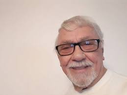 Larry Eckhart's Instagram, Twitter & Facebook