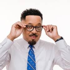 Kenneth Andres (@AmazeMixMan)