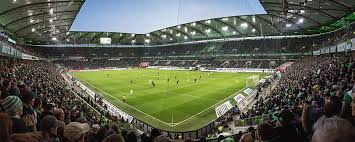 Die frauen des vfl wolfsburg sind ins mannschaftstraining zurückgekehrt. Vfl Wolfsburg Hochwertige Stadionfotos Aus Dem 11freunde Shop