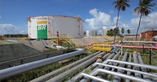 Desvios de combustível em oleodutos da Petrobras caem 98% no Rio ...