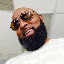 Greg Warfield Jr (@Greg_thA_great)