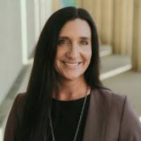 Sarah Bechtold's Instagram, Twitter & Facebook