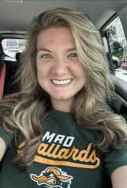 Fringe salon in Benton review