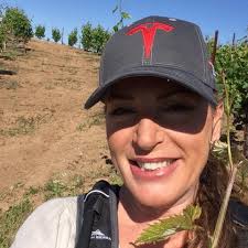 We are needing to replace our 1980's propane fridge with something  reliable. Of the brands of new gas fridges currently available, who do  people think makes the best quality? Thanks!