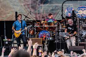 Dead Company Set Attendance Record At Chicagos Wrigley Field