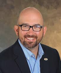 L E A D I N G S T U D E N T S T O S U C C E S S