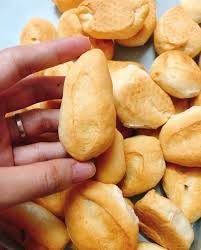 Là loại bánh mỳ kẹp đặc trưng của việt nam. Banh Mi Chuá»™t Mini Shopee Viá»‡t Nam