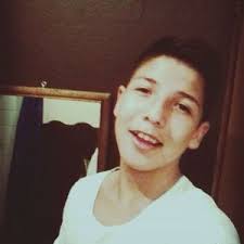 Axel Silva (@AxelPapayu)