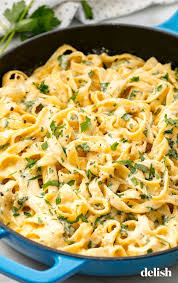 Cozy Up With This Creamy Fettuccine Alfredo Recipe Vegetarian Pasta Recipes Yummy Pasta Recipes Pasta Recipes Alfredo